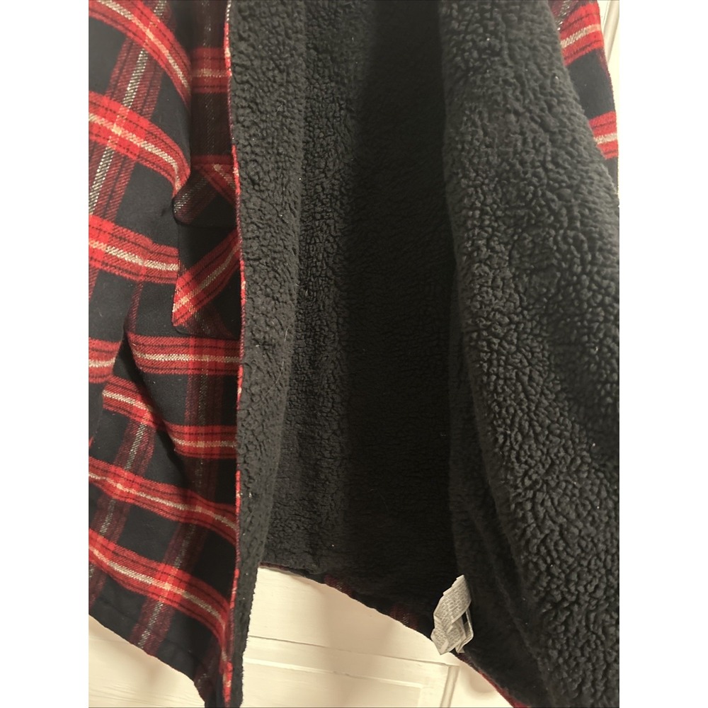 FOREVER 21 Sherpa Lined Plaid Shirt Jacket Outerwear Red Black Plaid Size Large - Picture 6 of 11